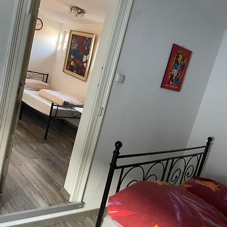 Gaestehaus Linden -Zweibettzimmer Экстерьер фото