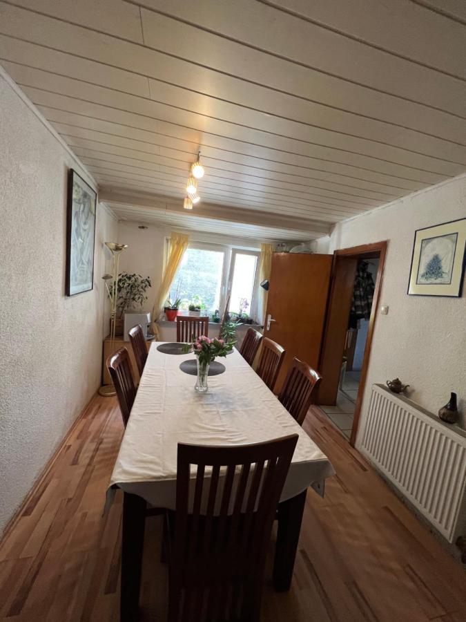 Gaestehaus Linden -Zweibettzimmer Экстерьер фото